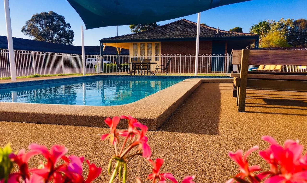 Bushman'S Motor Inn Parkes Luaran gambar